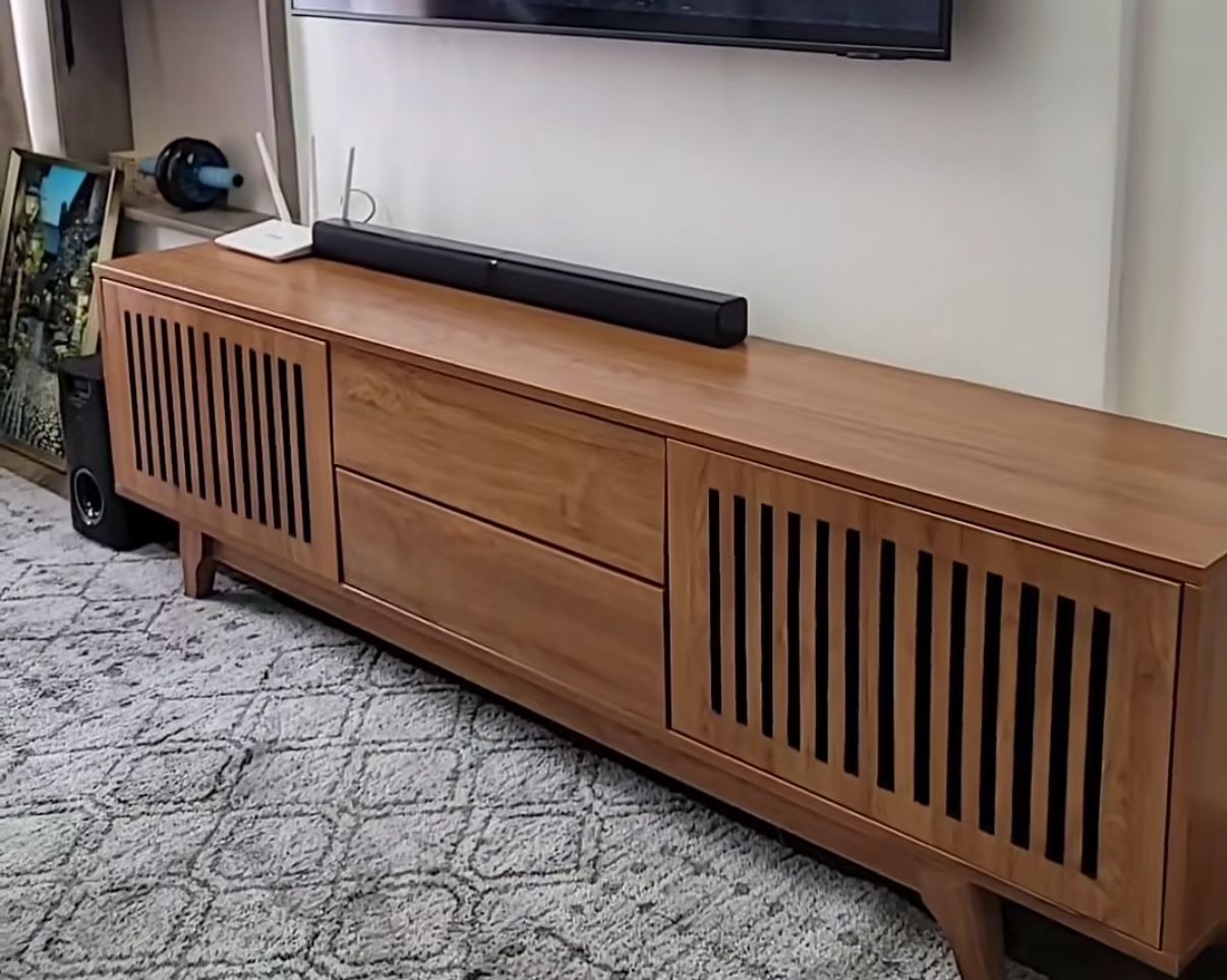 Tv stand